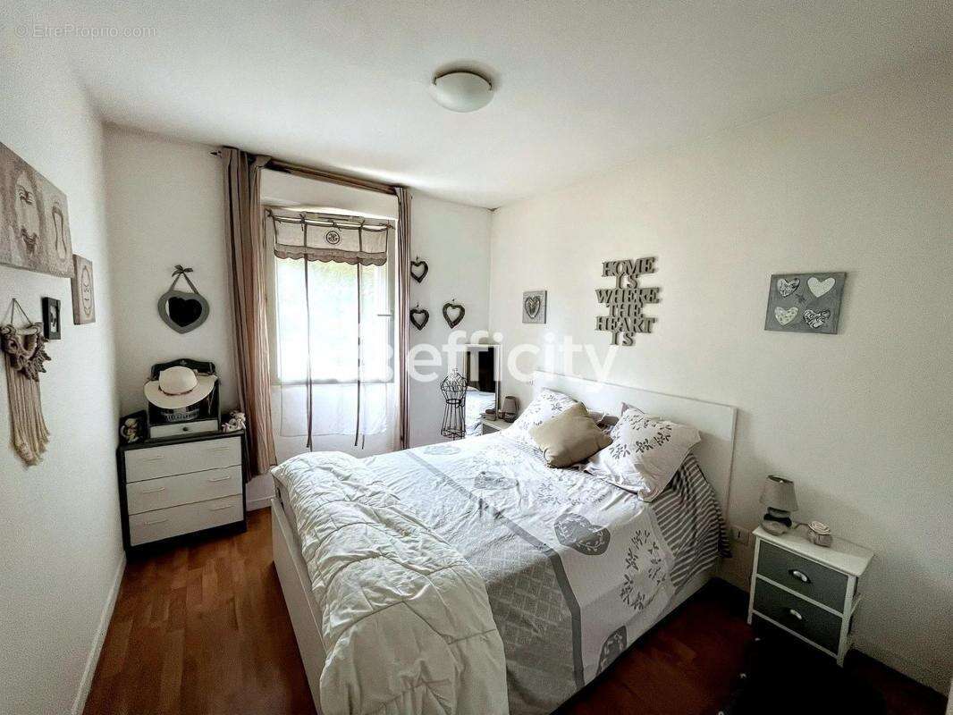 Appartement à PINEUILH