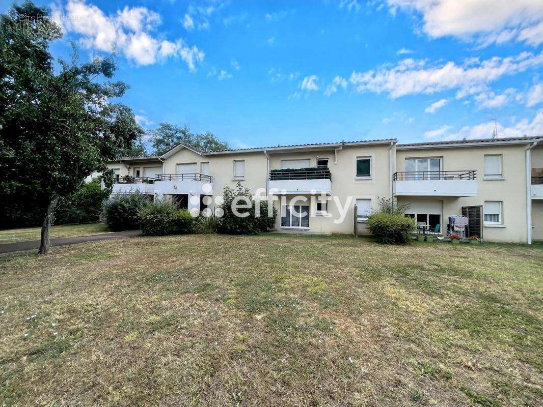 Appartement à PINEUILH