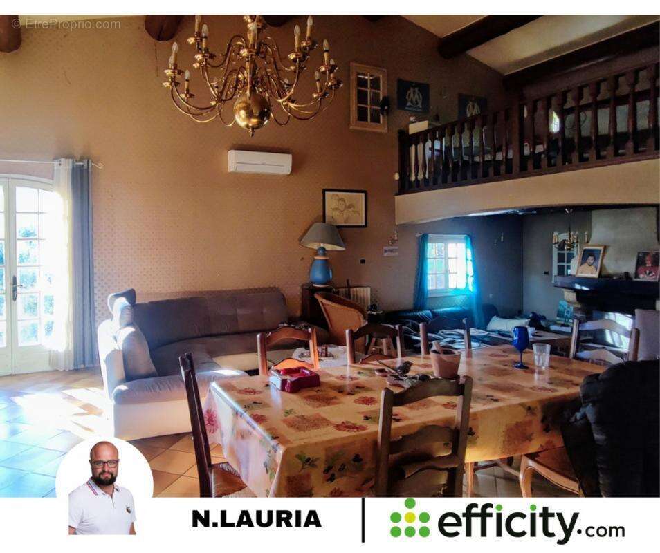 Maison à LA TOUR-D&#039;AIGUES