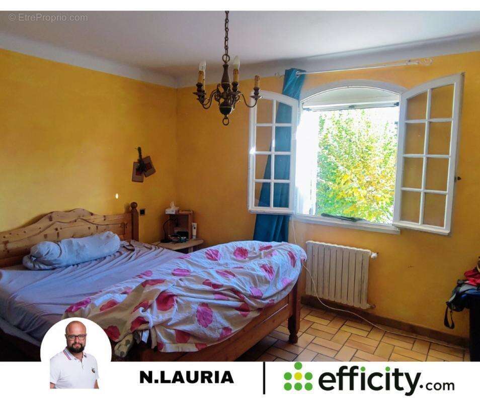 Maison à LA TOUR-D&#039;AIGUES