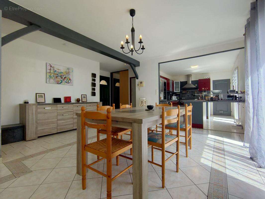 Maison à LE TEMPLE-DE-BRETAGNE