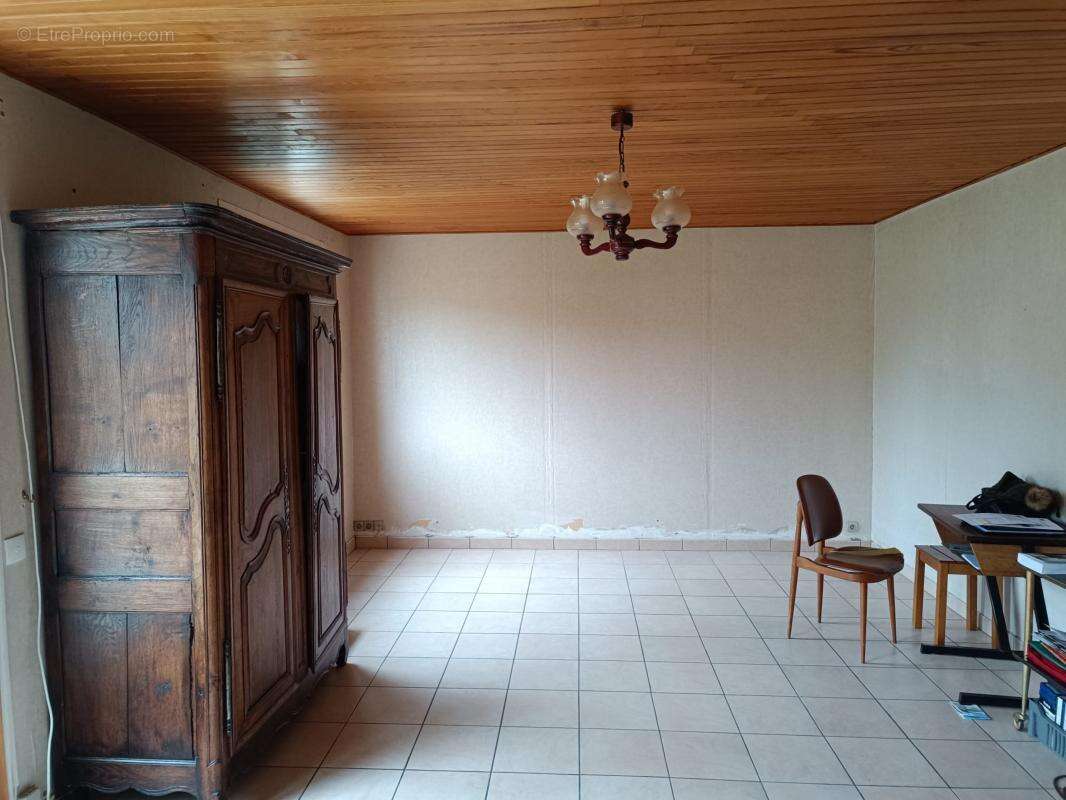 Maison à FONTENAY-LE-FLEURY