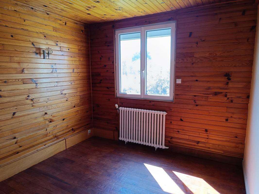 Maison à FONTENAY-LE-FLEURY