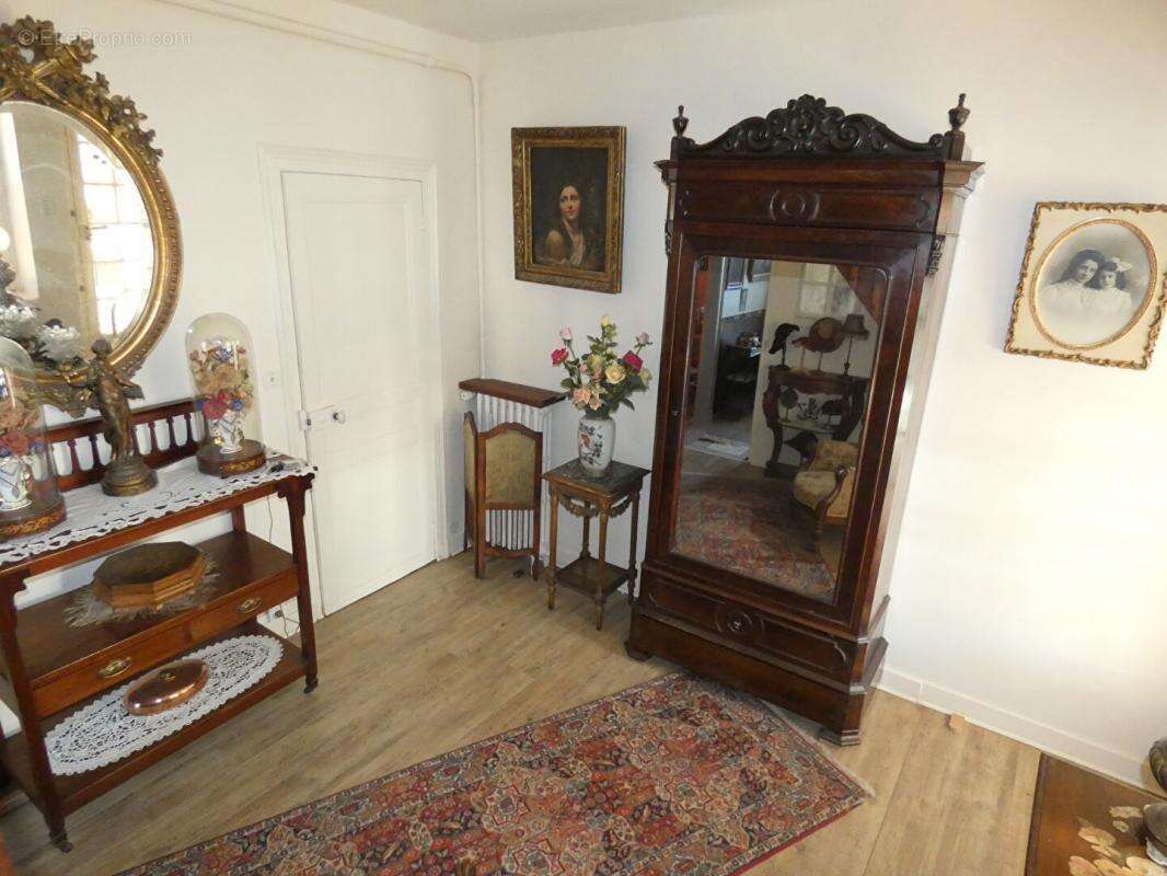 Maison à IVRY-LA-BATAILLE