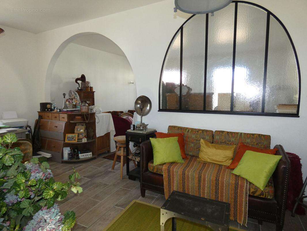 Maison à IVRY-LA-BATAILLE