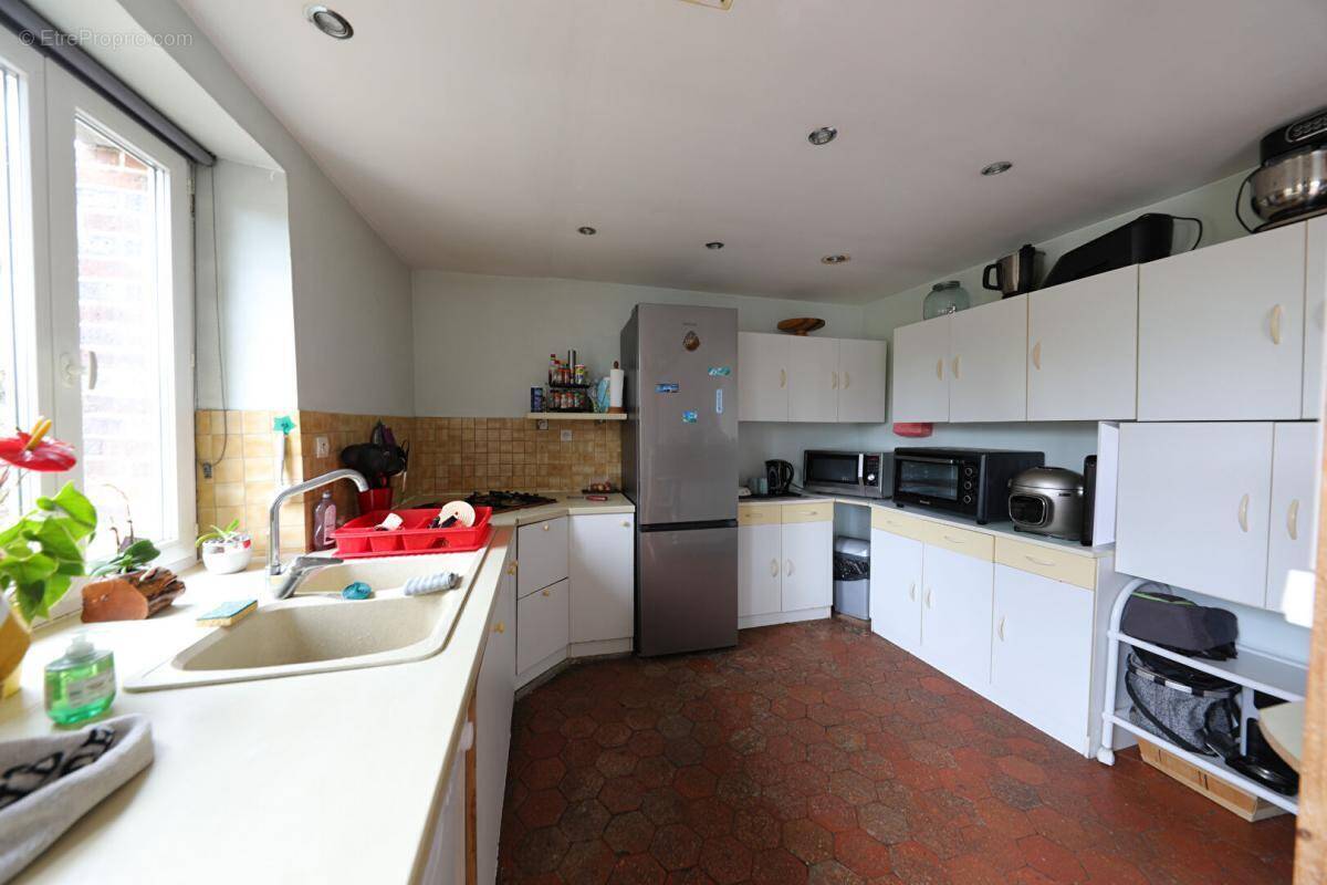 Maison à LA CHAPELLE-SUR-AVEYRON