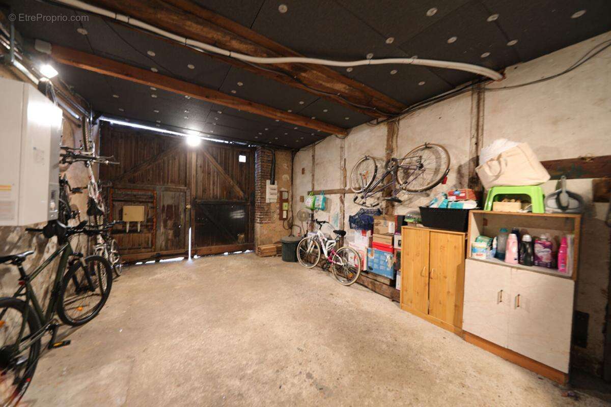 Maison à LA CHAPELLE-SUR-AVEYRON