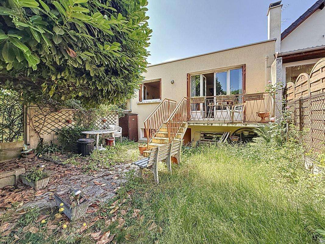 Maison à L'HAY-LES-ROSES