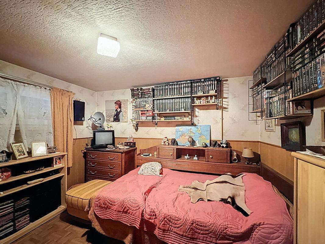 Maison à L'HAY-LES-ROSES