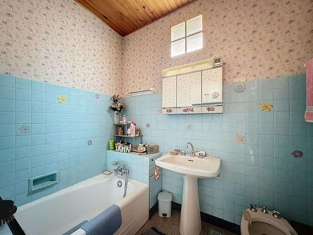 Maison à L'HAY-LES-ROSES