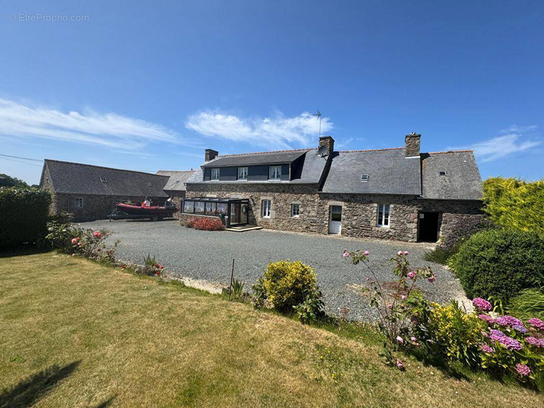 Maison à PLEUMEUR-GAUTIER