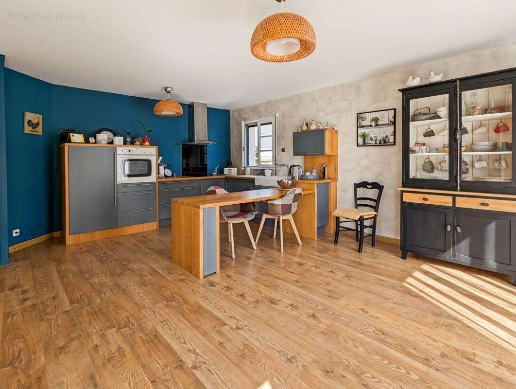 Maison à LA CHAPELLE-LAUNAY