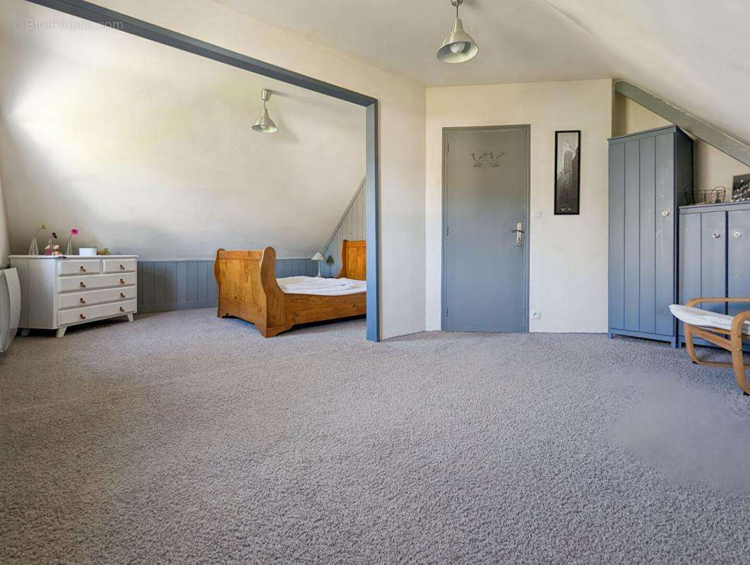 Maison à LA CHAPELLE-LAUNAY