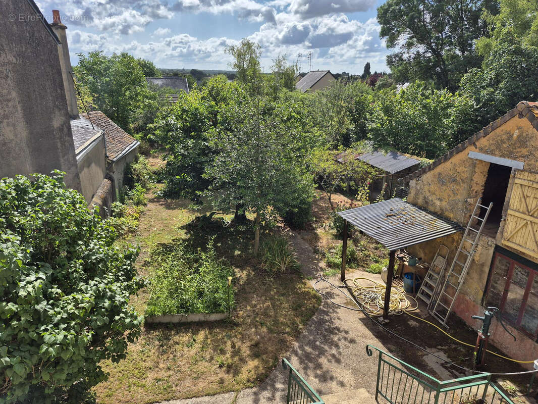 Maison à AUVERS-LE-HAMON