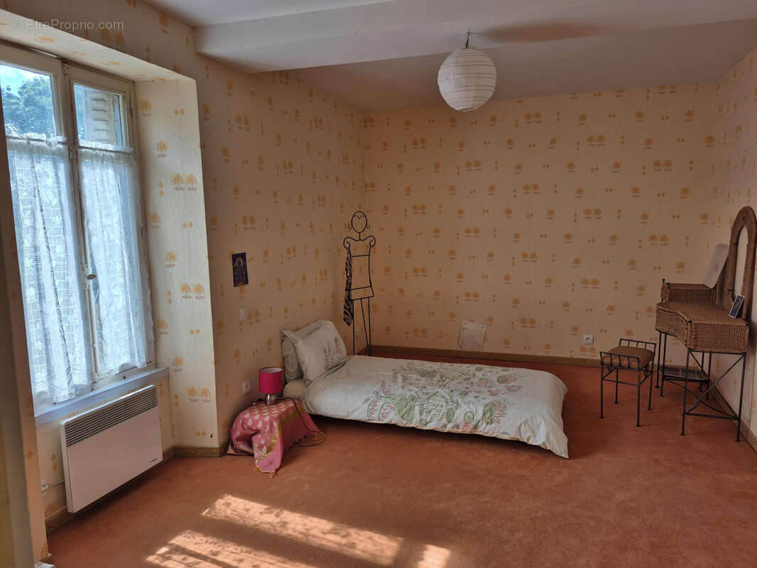 Maison à AUVERS-LE-HAMON