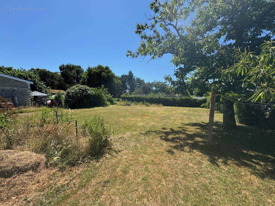 Terrain à LA TESTE-DE-BUCH