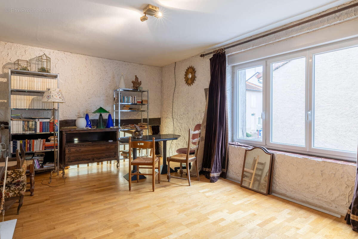 Maison à MOINEVILLE