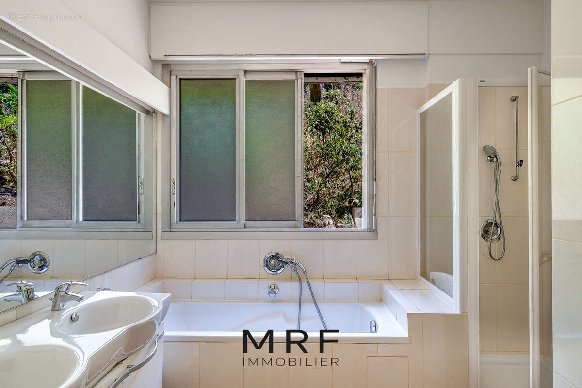 Appartement à MARSEILLE-7E