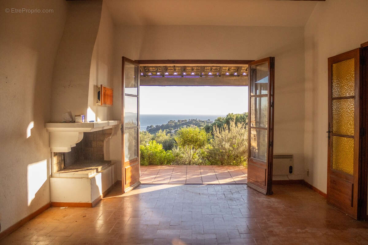 Maison à LA CROIX-VALMER