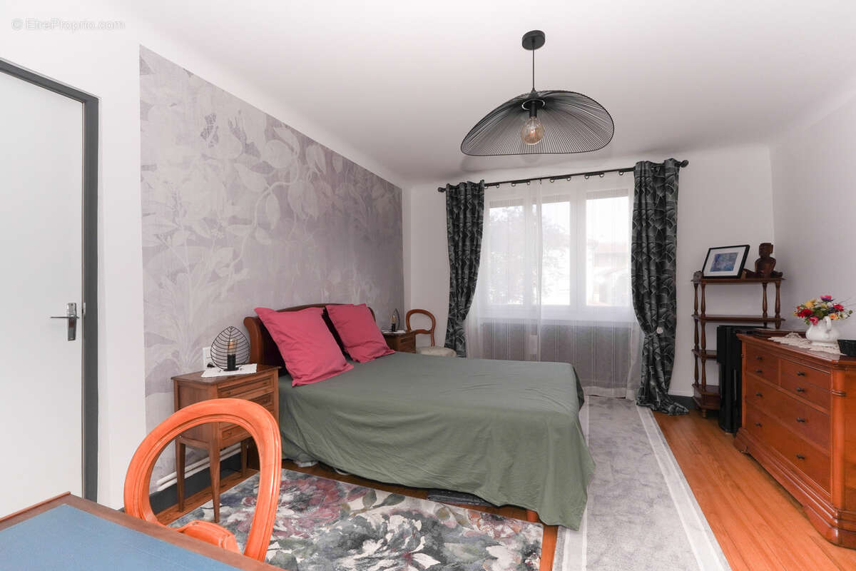 Maison à PONT-DU-CHATEAU