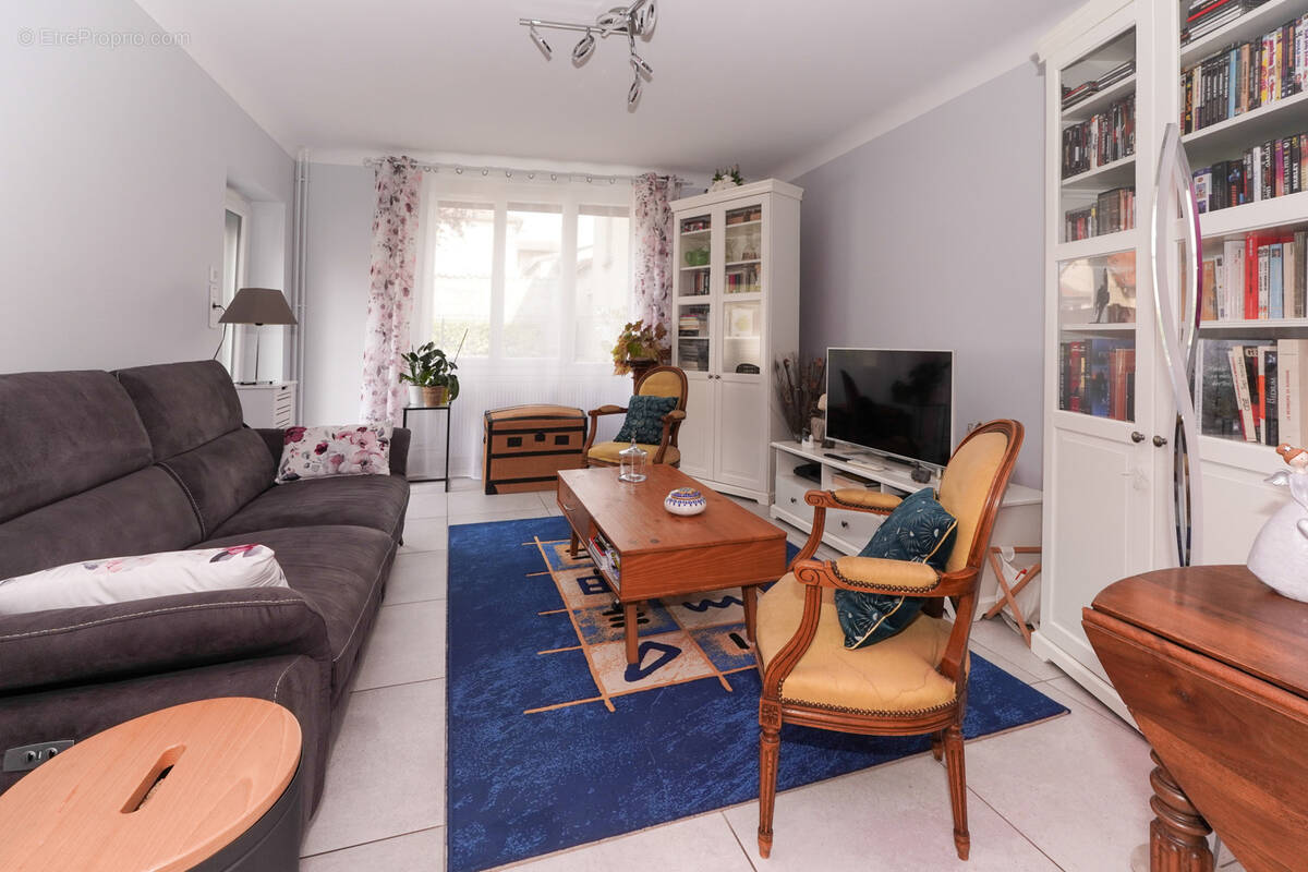 Maison à PONT-DU-CHATEAU