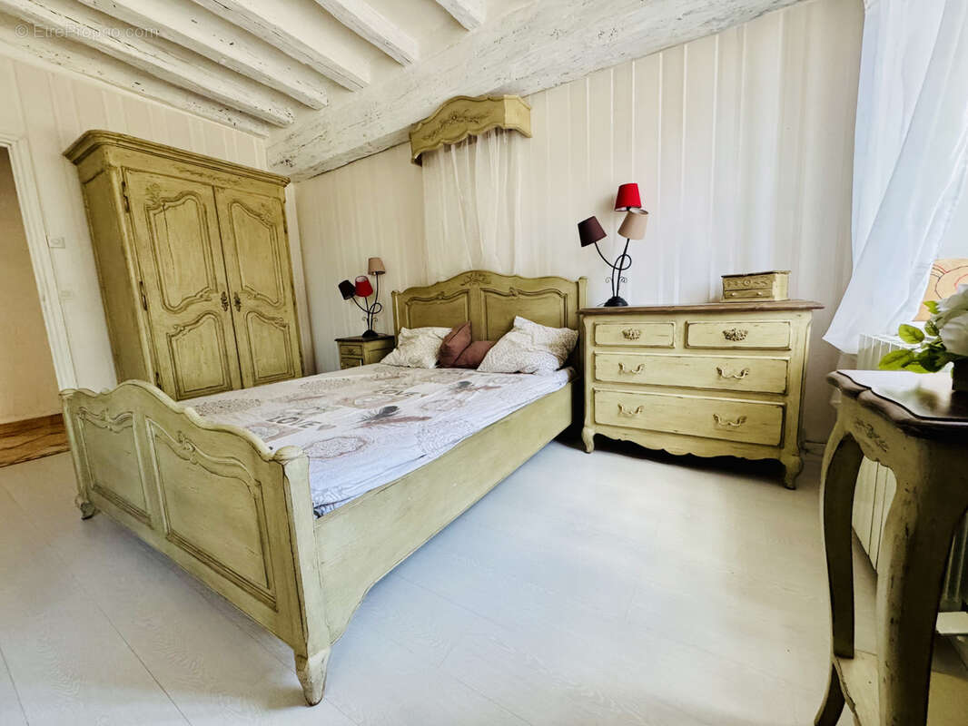 Maison à MONTEREAU-FAULT-YONNE