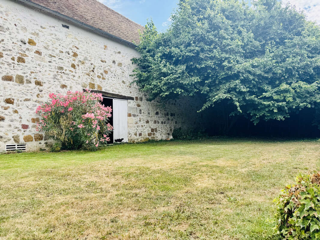 Maison à MONTEREAU-FAULT-YONNE