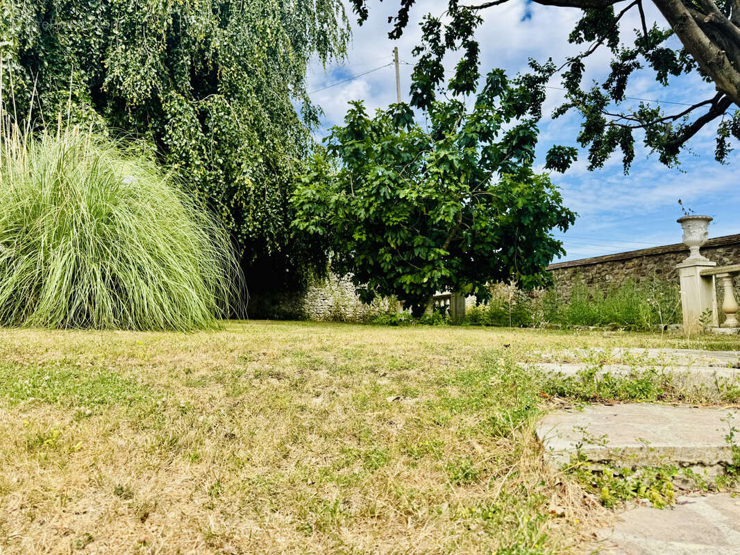 Maison à MONTEREAU-FAULT-YONNE