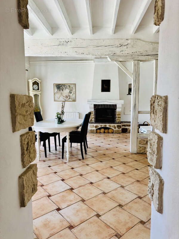 Maison à MONTEREAU-FAULT-YONNE