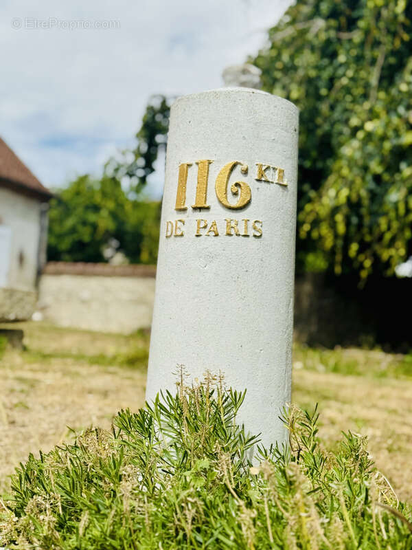 Maison à MONTEREAU-FAULT-YONNE