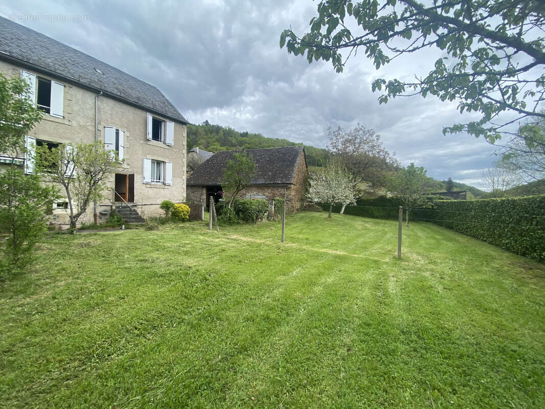 Maison à SAINT-CHAMANT