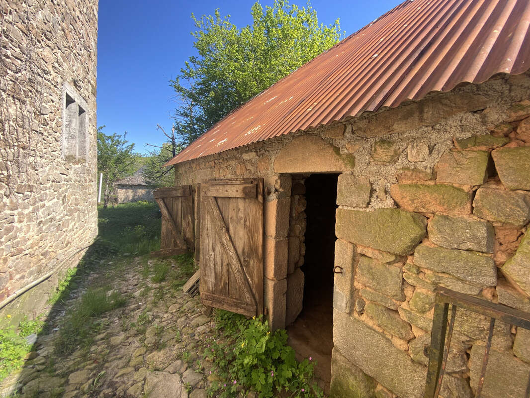 Maison à CHAMPAGNAC-LA-PRUNE