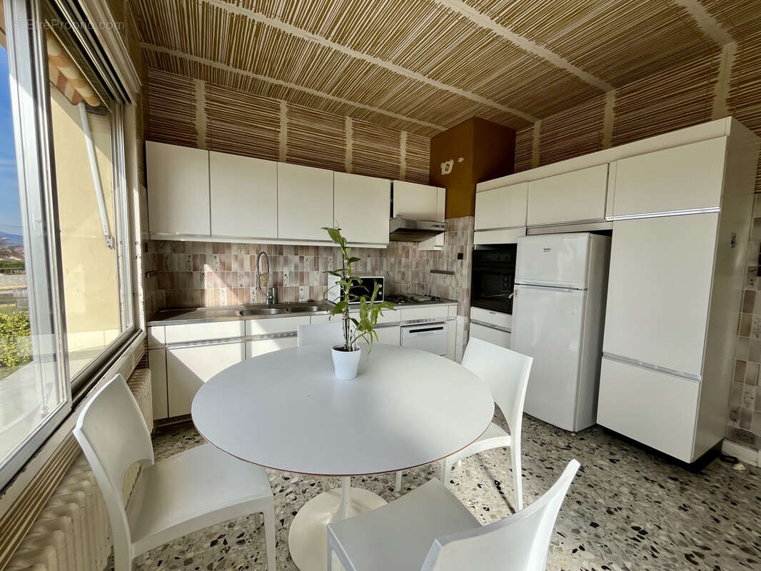 Maison à SALAISE-SUR-SANNE