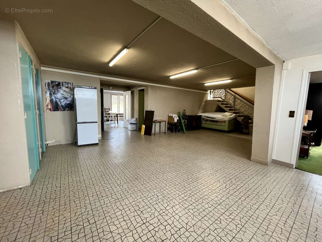 Maison à SALAISE-SUR-SANNE