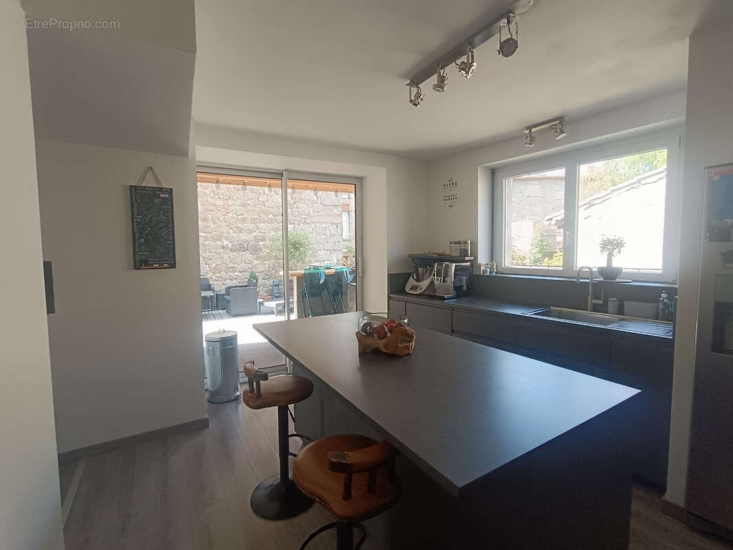 Maison à SAINT-DIDIER-EN-VELAY