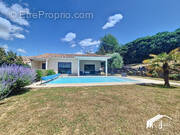 Maison à MONTAIGUT-SUR-SAVE