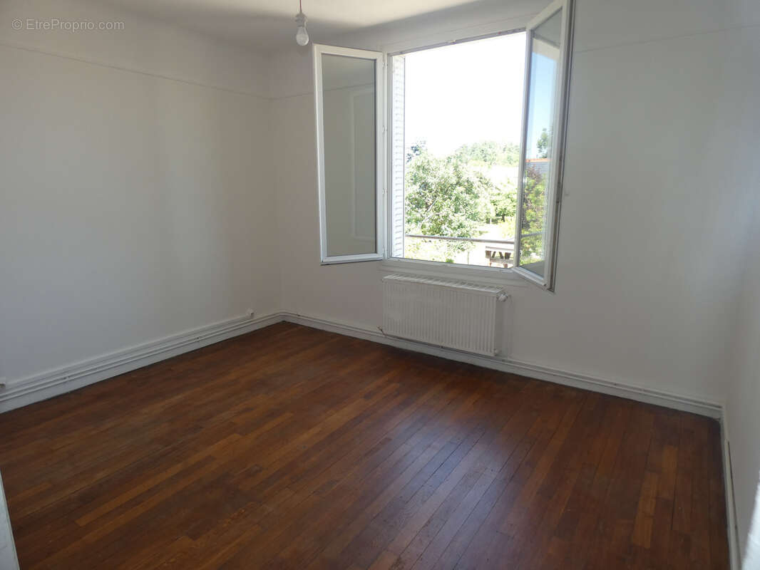 Appartement à MIGENNES