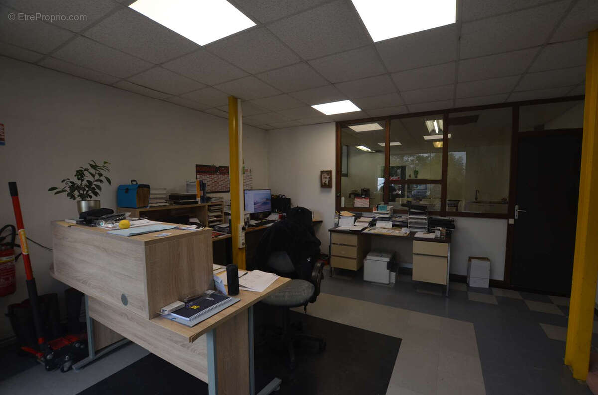 Commerce à AIRE-SUR-L&#039;ADOUR