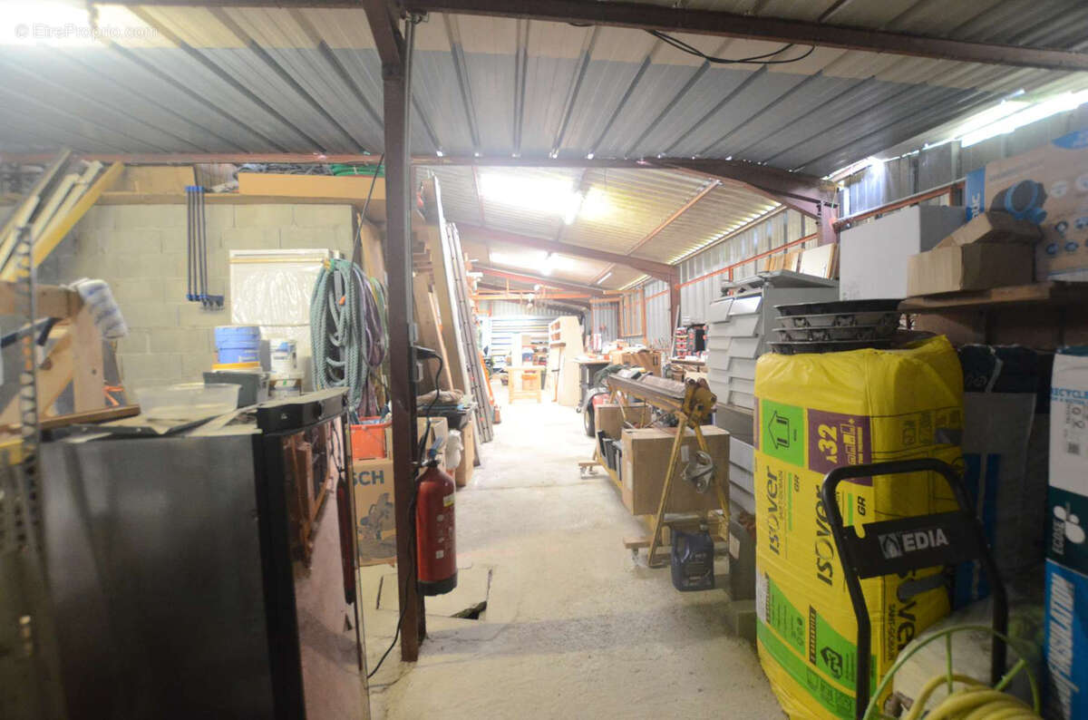 Commerce à AIRE-SUR-L&#039;ADOUR