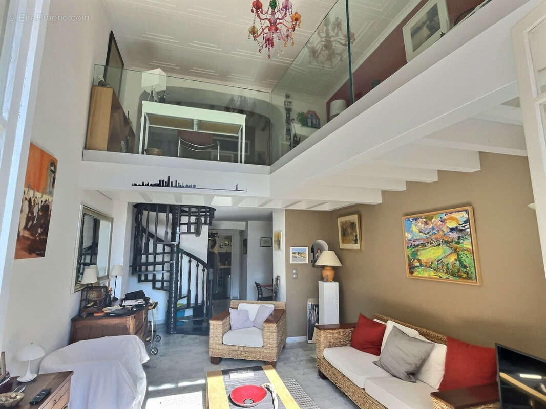 Appartement à HYERES