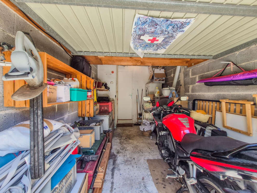 Maison à SOLLIES-PONT