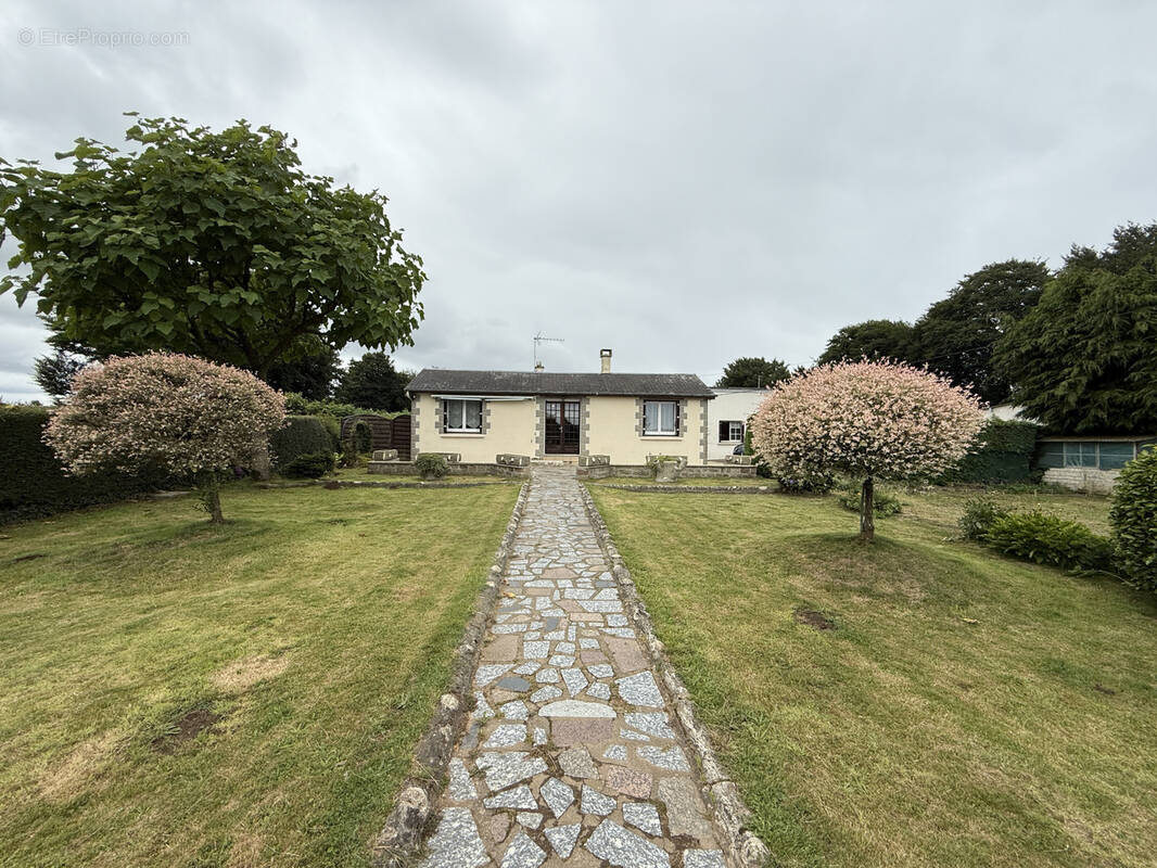 Maison à JUVIGNY-LE-TERTRE