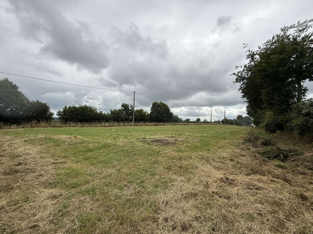 Maison à JUVIGNY-LE-TERTRE