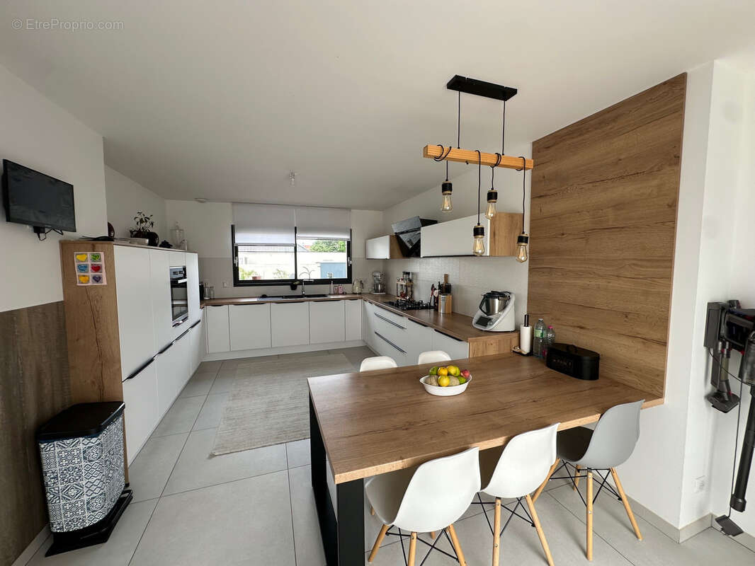 Maison à SAINT-DOULCHARD