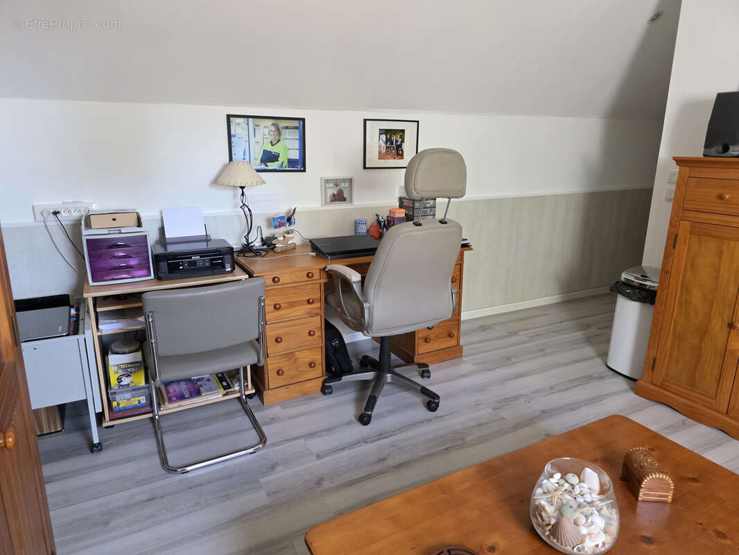 Maison à DUN-SUR-AURON