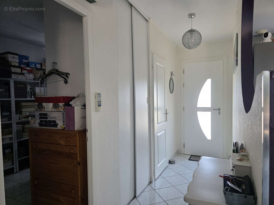 Maison à DUN-SUR-AURON