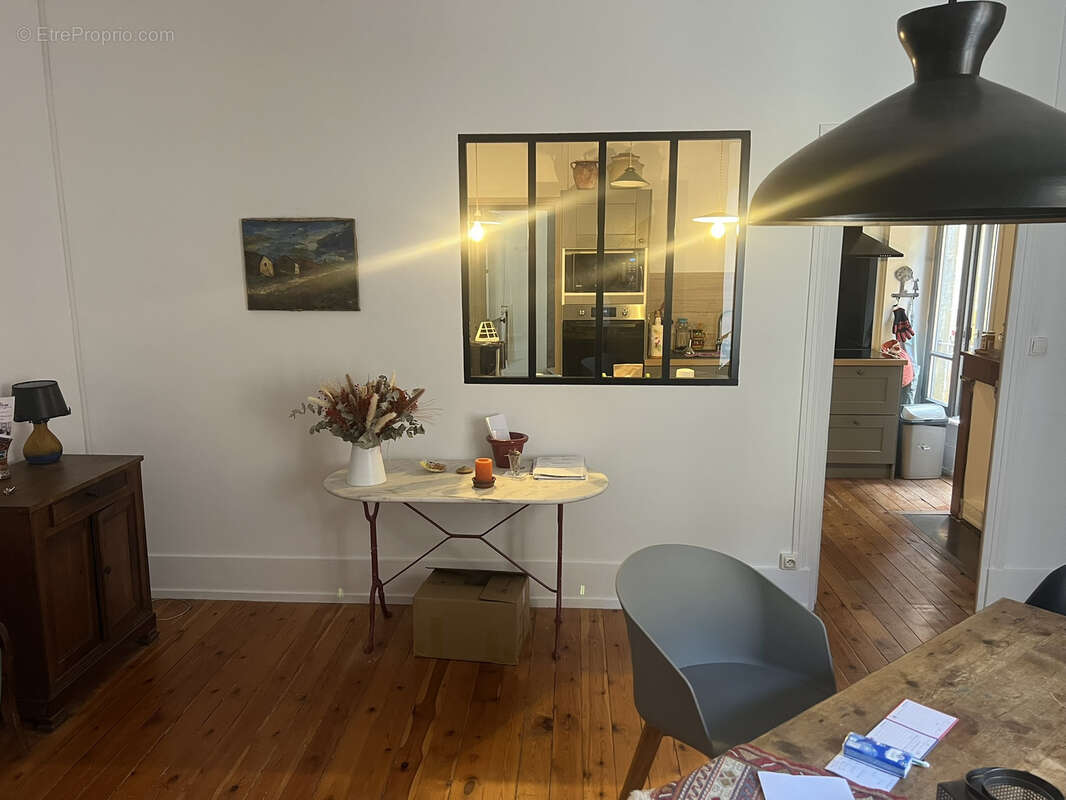 Appartement à CHAROLLES