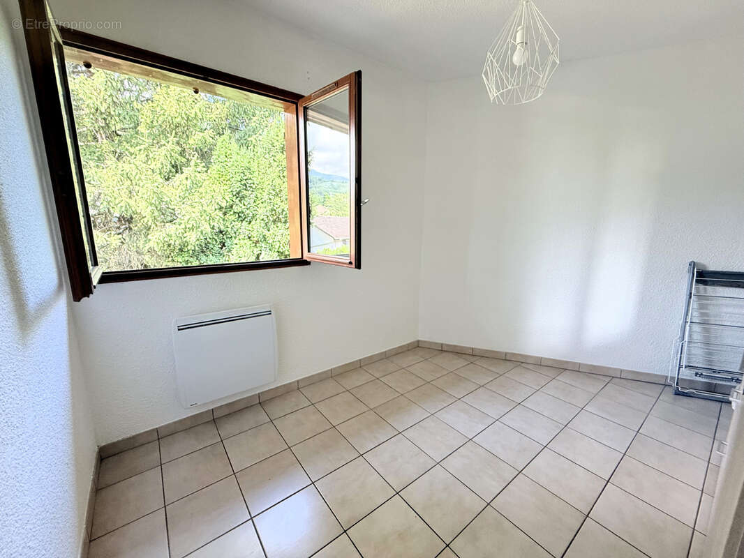 Appartement à CHAPAREILLAN
