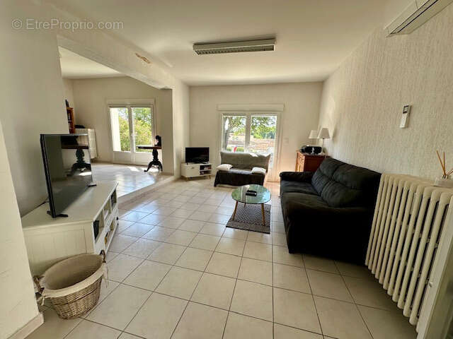 Maison à PELISSANNE