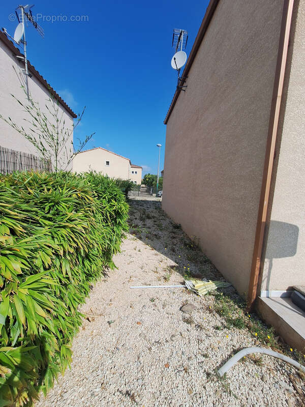 Maison à LEZIGNAN-CORBIERES